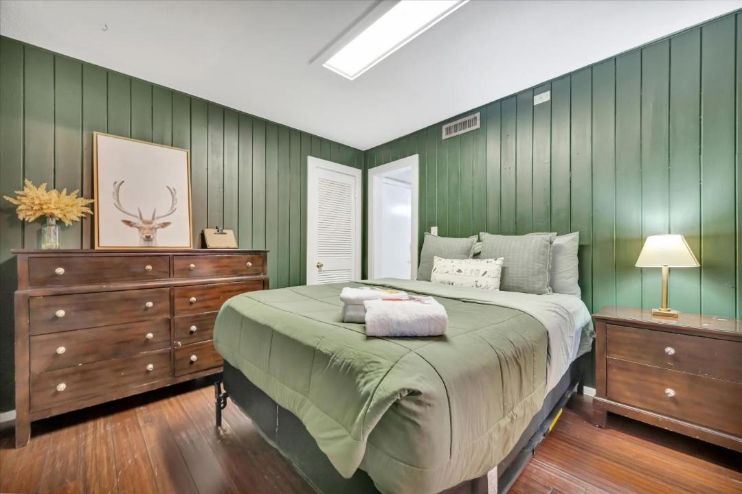Photo of Bedroom in Parkland Estates
