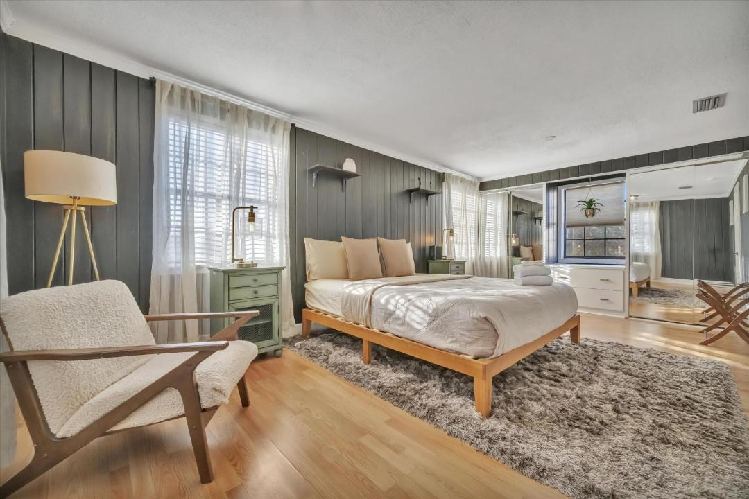 Photo of Bedroom in Parkland Estates