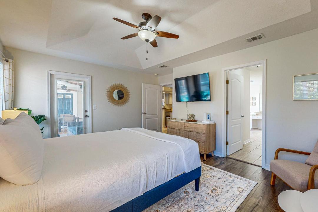 Photo of Bedroom in Ono Island