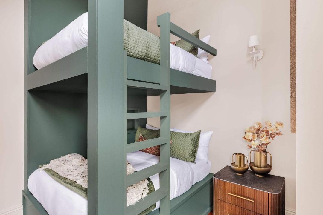 Photo of Bedroom in Touro