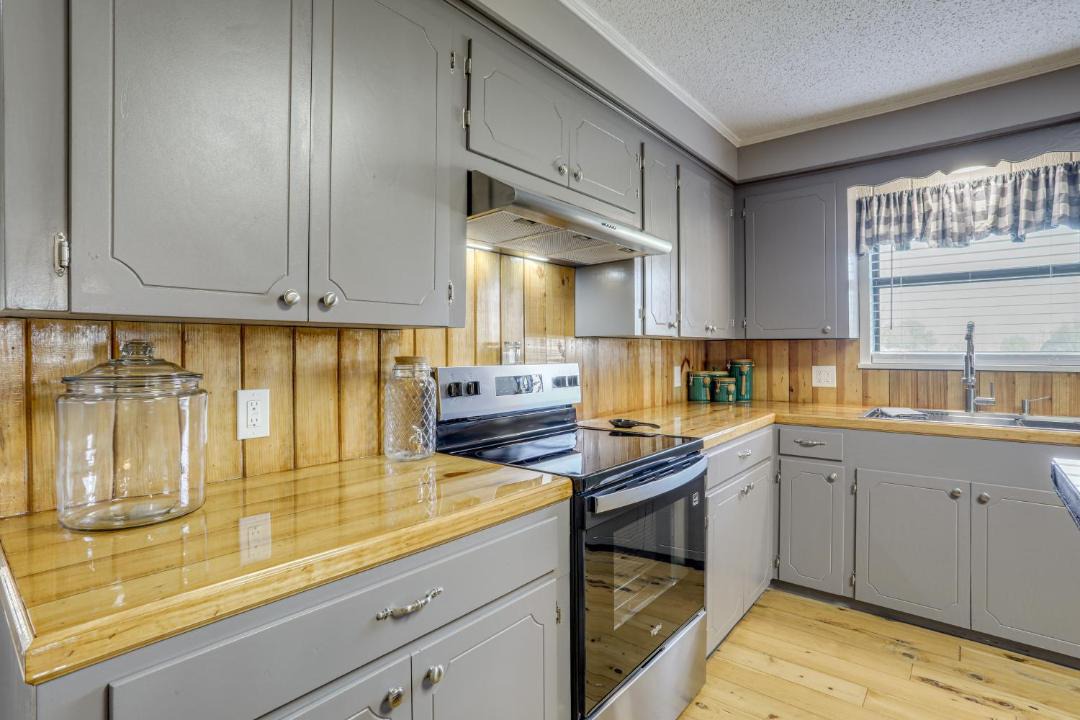 Photo of Kitchen in Wickliffe
