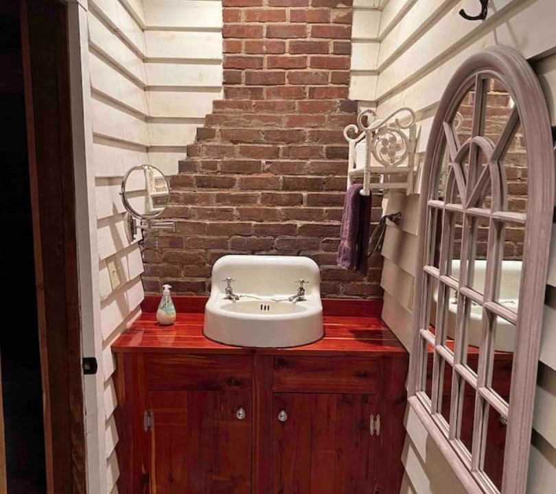 Photo of Bathroom in Clinton