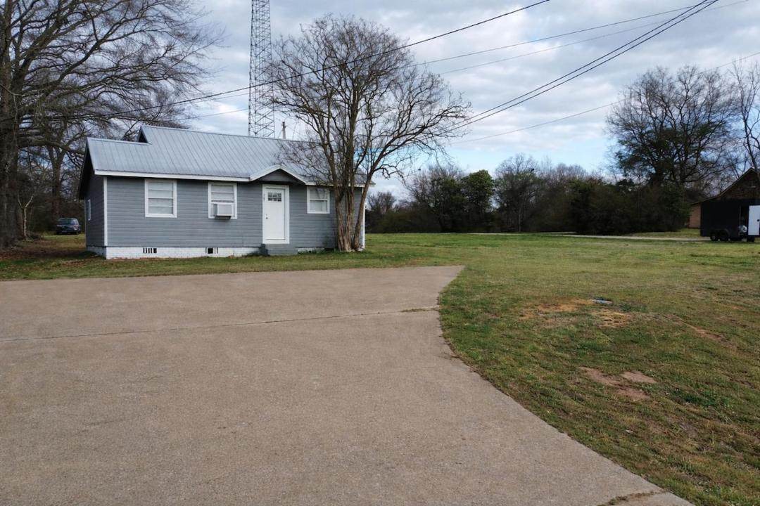 Photo of Others in Linden