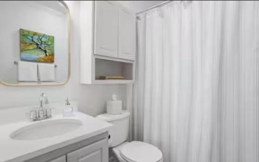 Photo of Bathroom in Ocean Springs