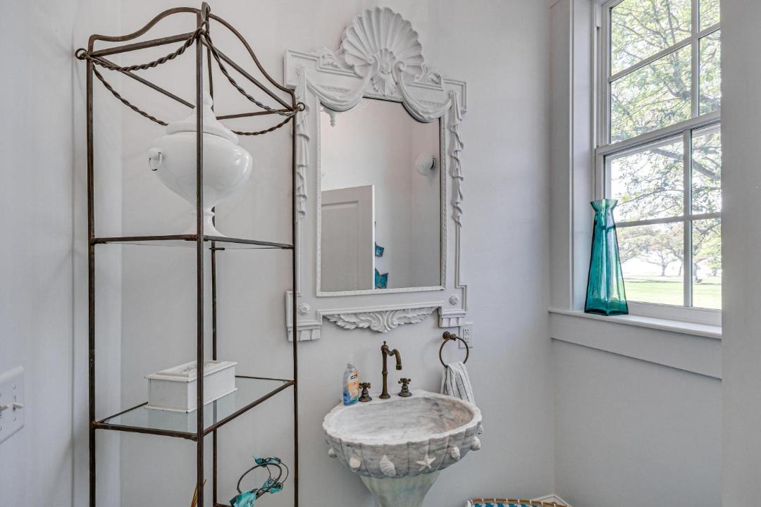Photo of Bathroom in Pass Christian
