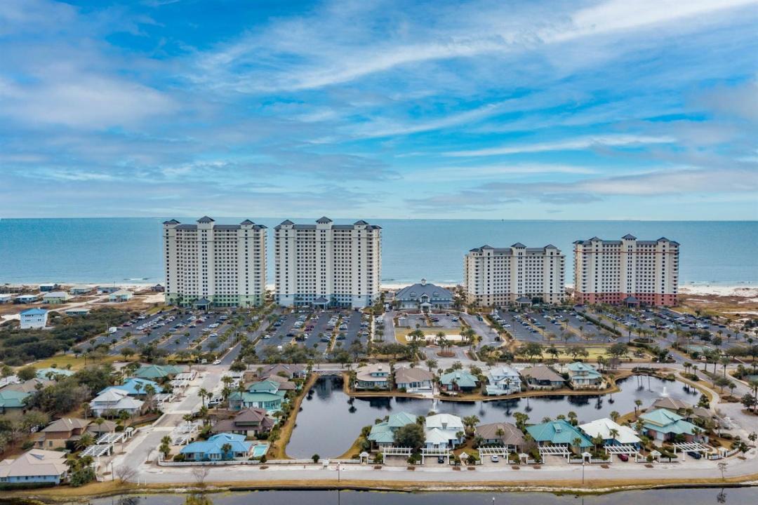 Photo of Buildings in Fort Morgan