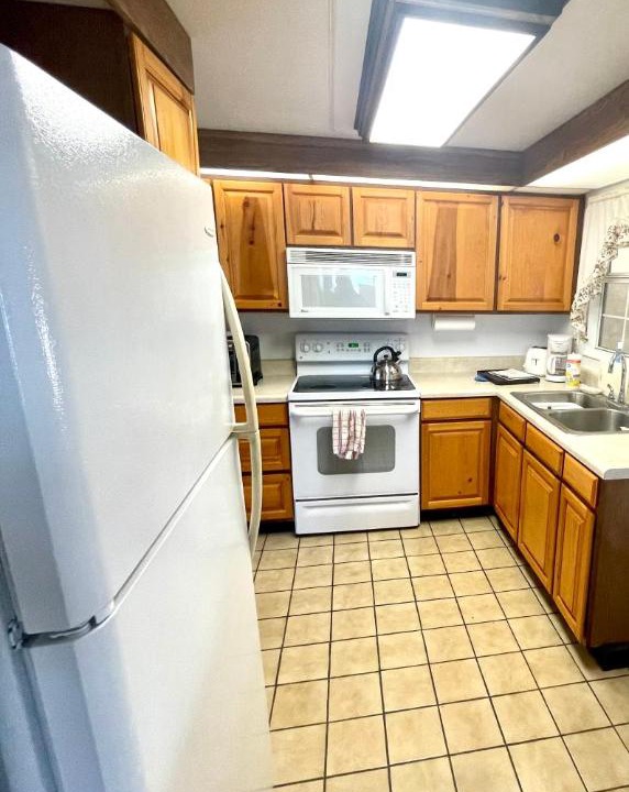 Photo of Kitchen in South Daytona