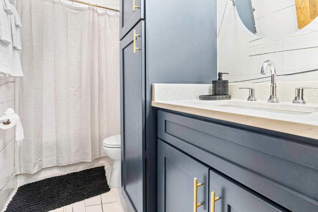 Photo of Bathroom in Dillard