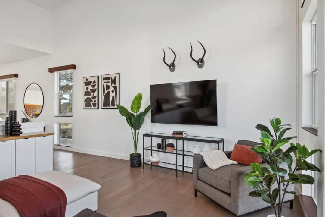 Photo of Livingroom in Saint Thomas Development