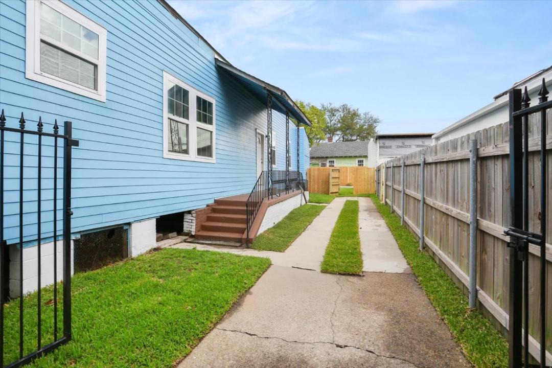 Photo of Others in Mid-City