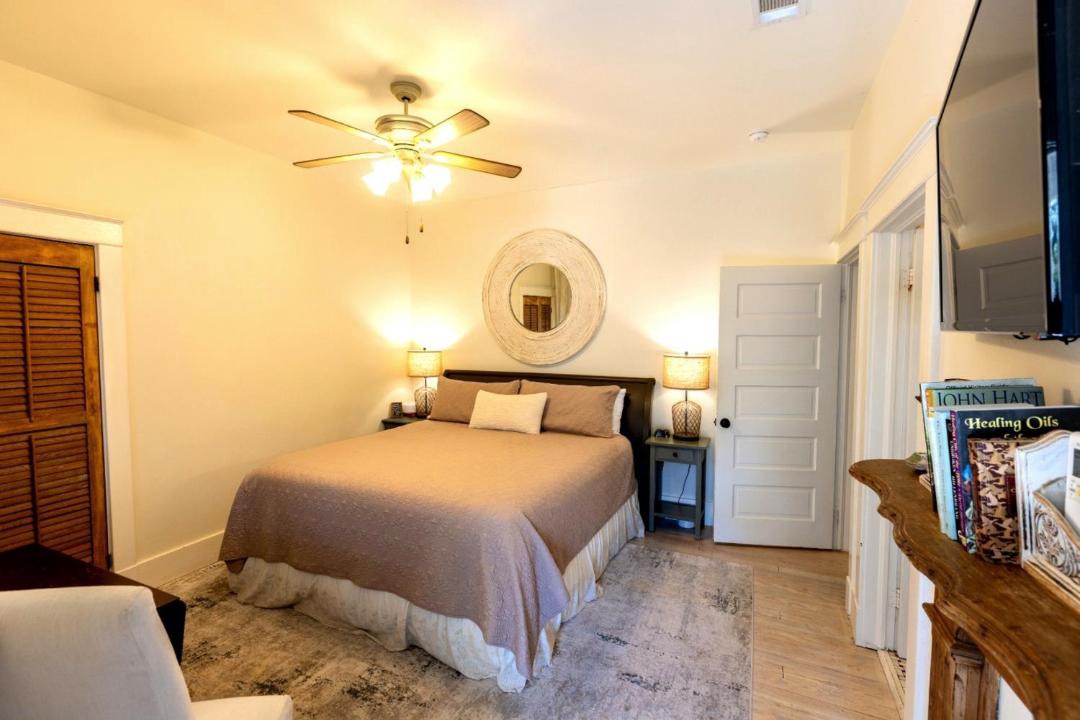 Photo of Bedroom in Mandeville