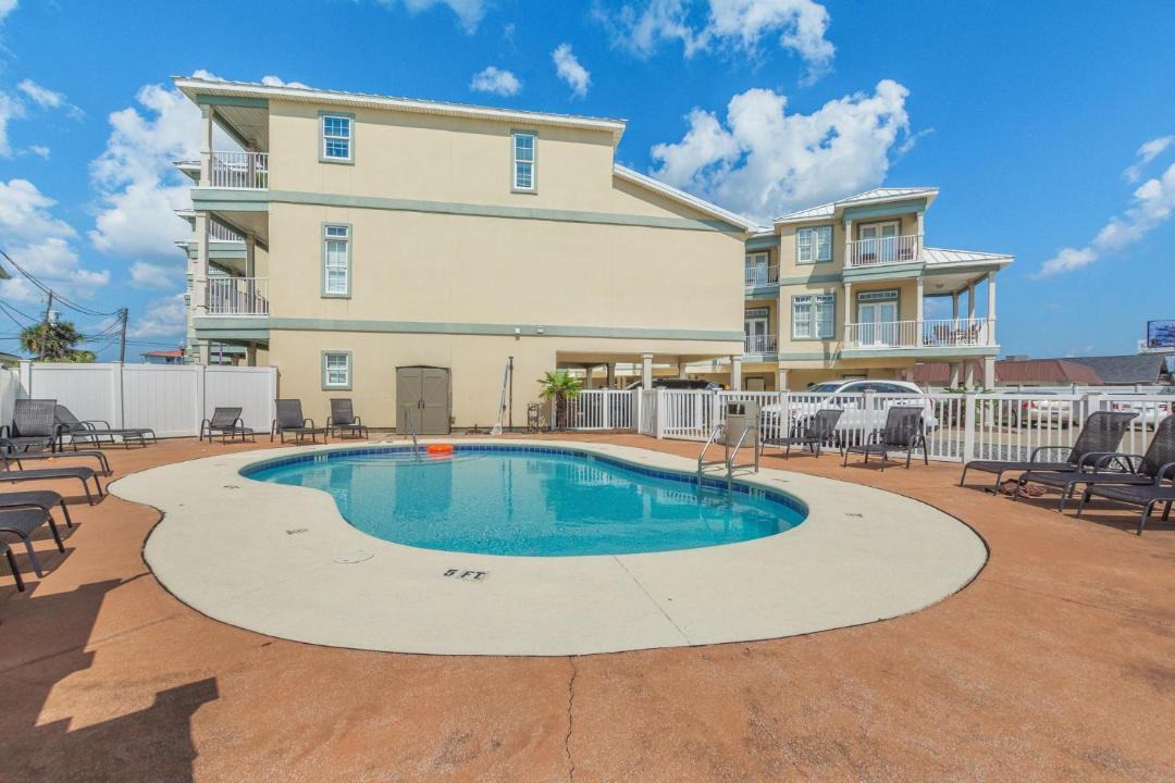 Photo of Patio Balcony in El Centro Beach