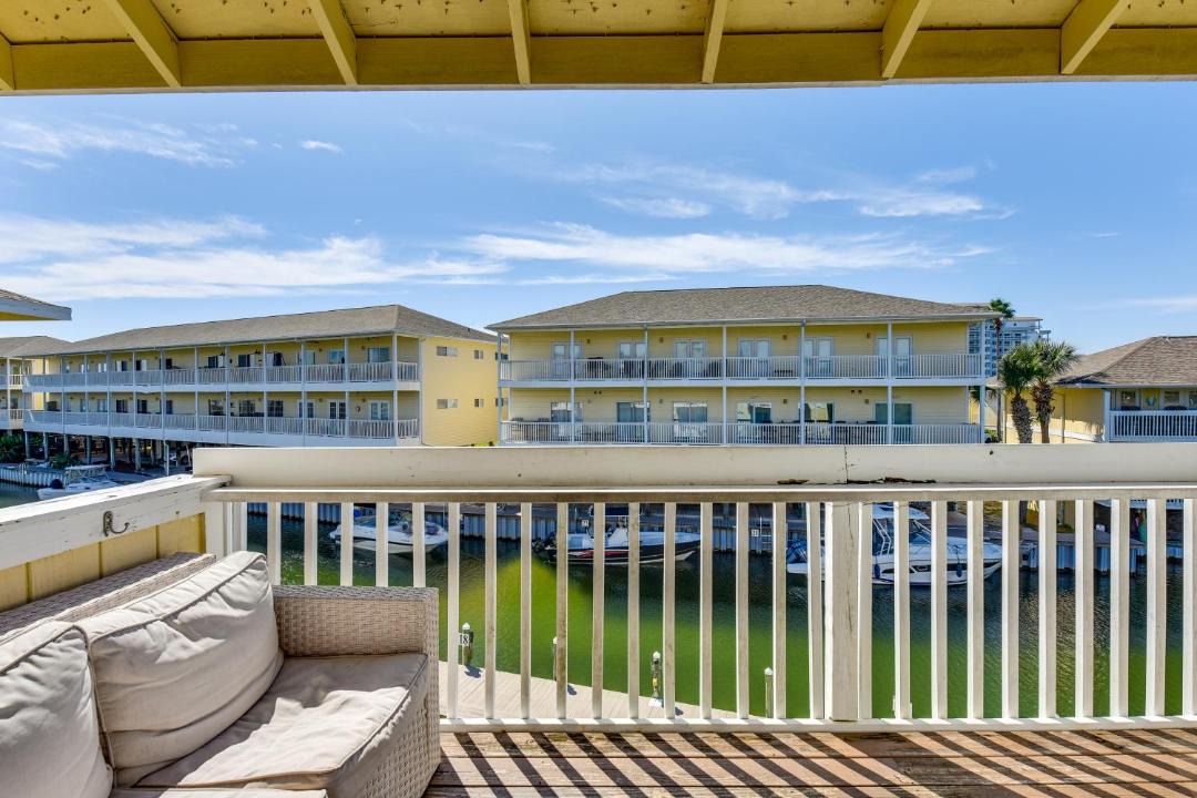 Photo of Patio Balcony in Holiday Isle