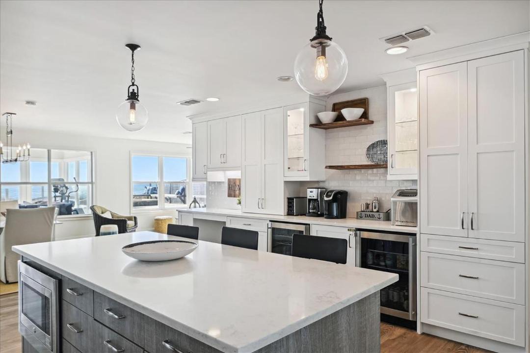 Photo of Kitchen in Laguna Beach Estates