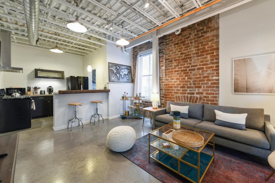 Photo of Others in Arts/Warehouse District
