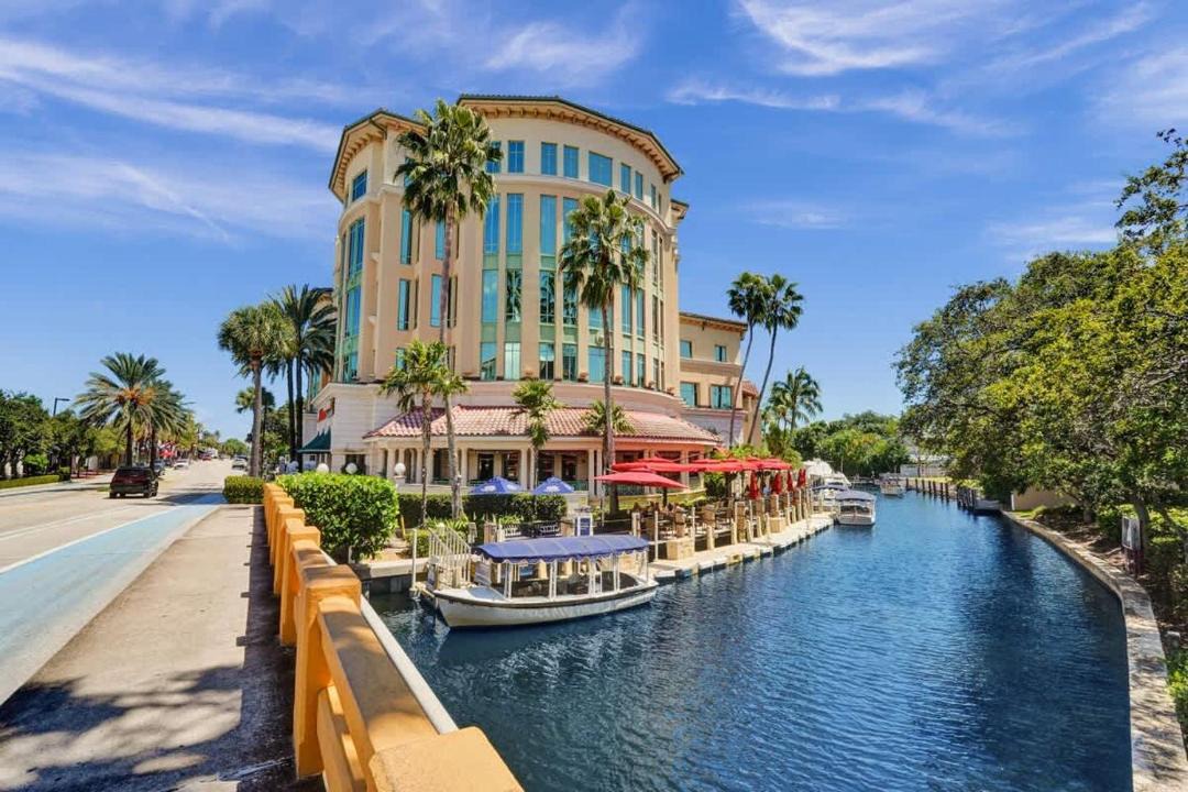 Photo of Others in Hendricks and Venice Isles