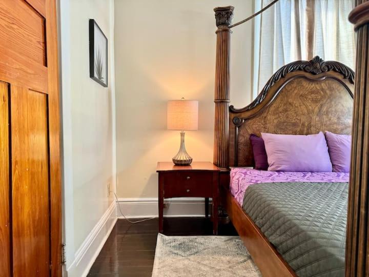 Photo of Bedroom in Mid-City