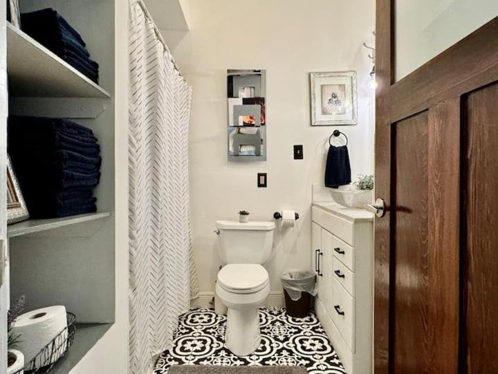 Photo of Bathroom in Mid-City