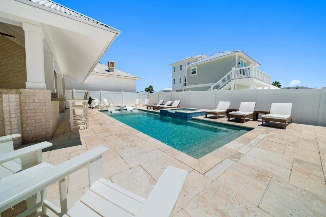 Photo of Patio Balcony in Laguna Beach