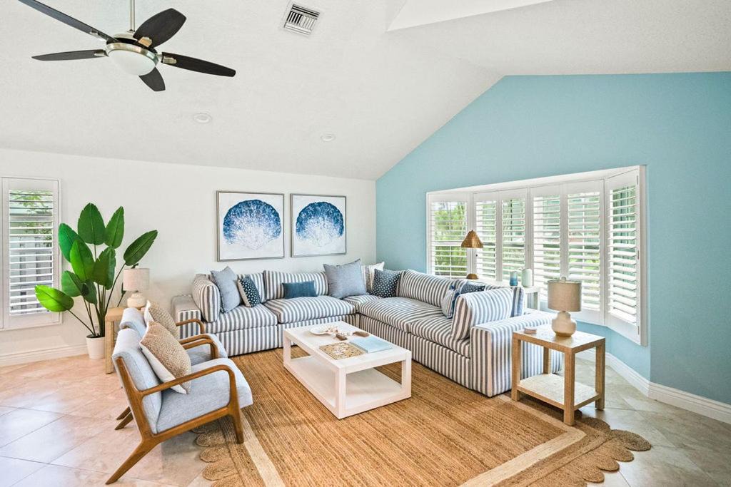 Photo of Others in Palm Beach Shores