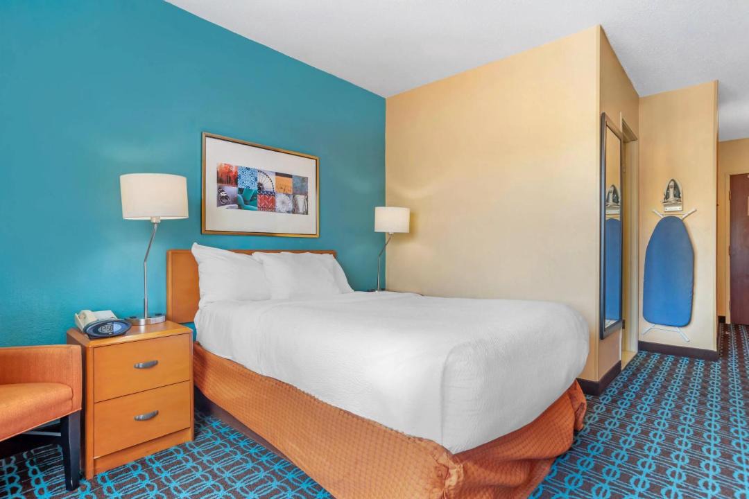 Photo of Bedroom in Ferry Pass