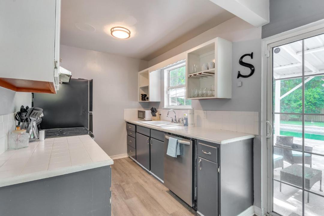 Photo of Kitchen in Northwest Pensacola