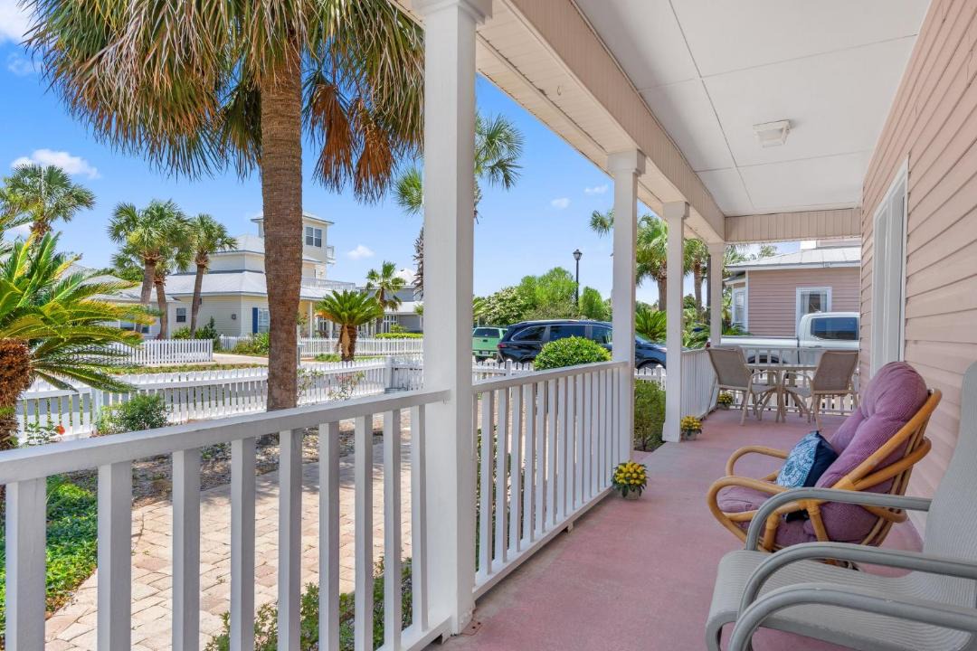 Photo of Patio Balcony in Clipper Cove