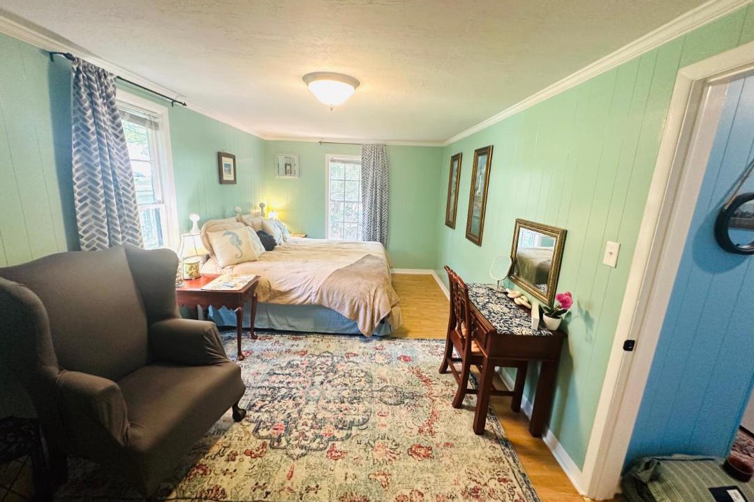 Photo of Bedroom in Laurel