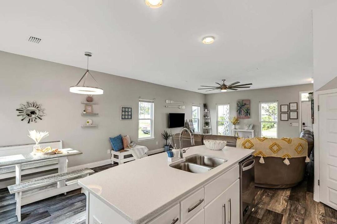 Photo of Kitchen in Biltmore Beach