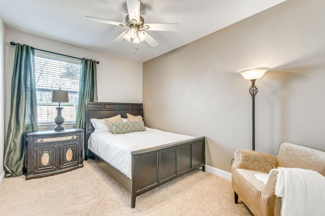 Photo of Bedroom in Mary Esther
