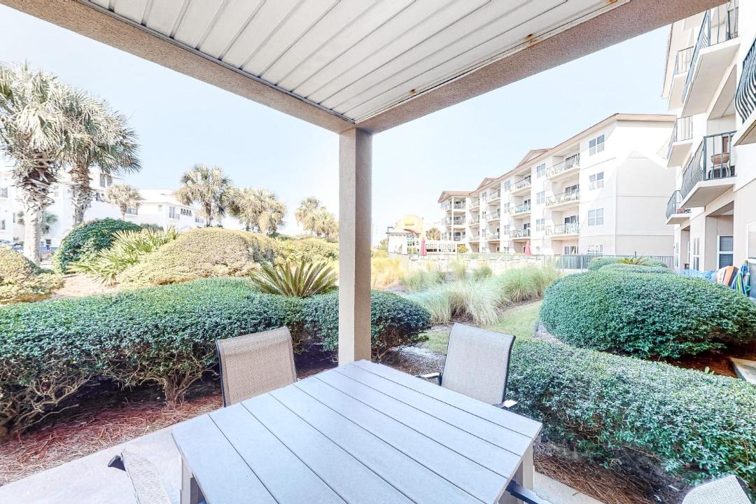 Photo of Patio Balcony in Frangista Beach