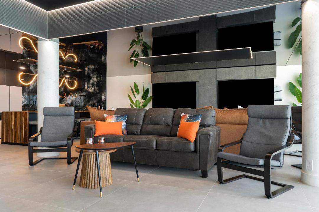 Photo of Livingroom in Thomas Drive