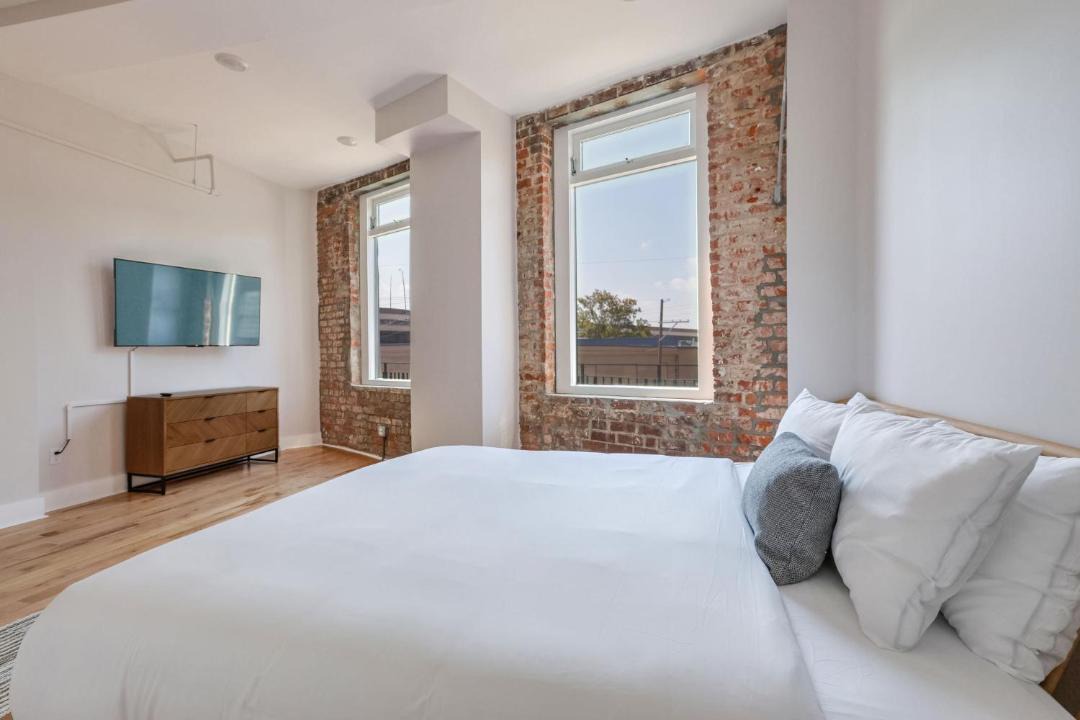 Photo of Bedroom in Arts/Warehouse District