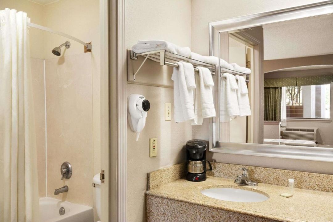 Photo of Bathroom in Broadmoor