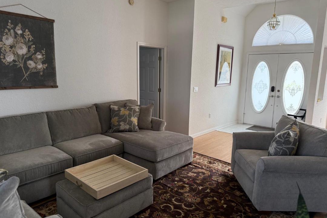 Photo of Livingroom in Spring Hill