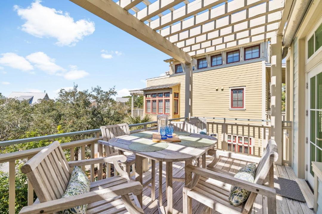 Photo of Patio Balcony in Beach District