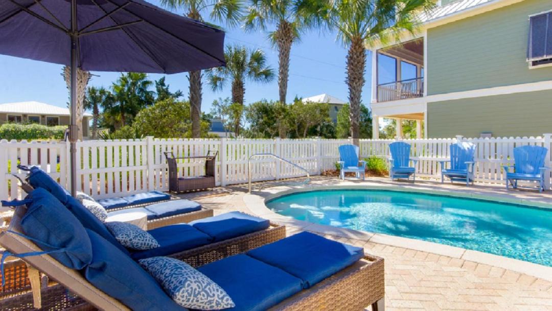 Photo of Patio Balcony in Gulfview Heights
