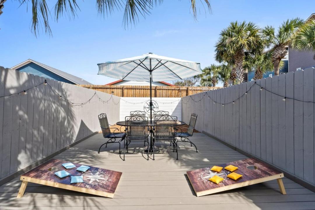 Photo of Patio Balcony in Biltmore Beach