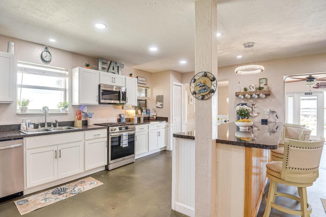 Photo of Kitchen in South Daytona