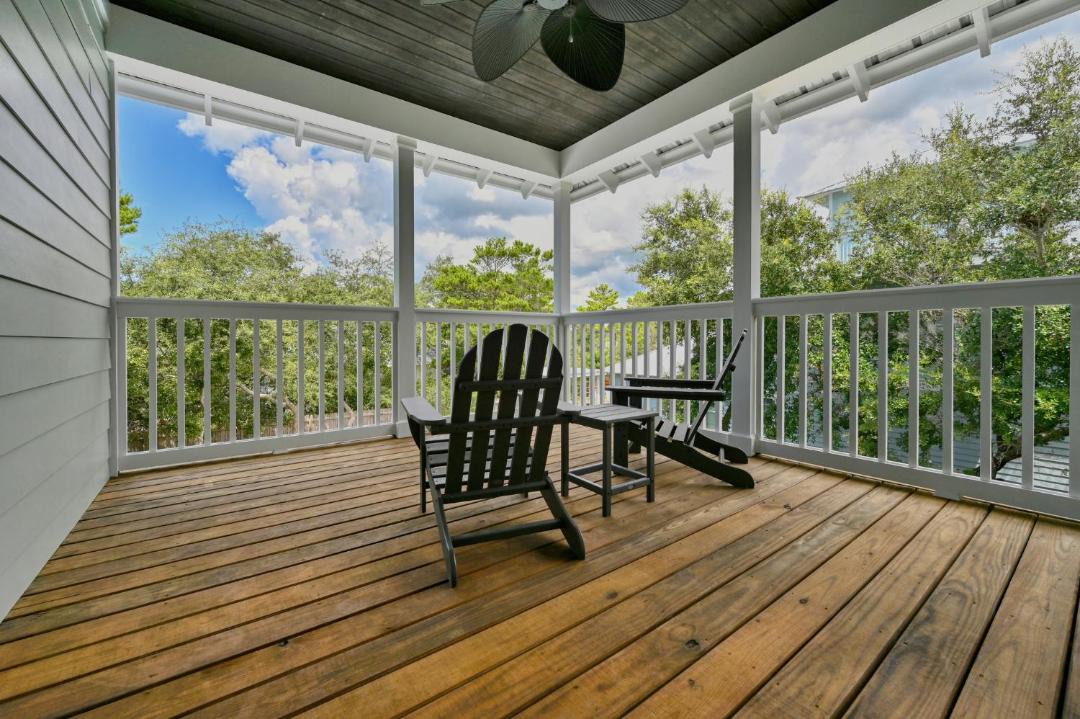 Photo of Patio Balcony in White's Gulfview