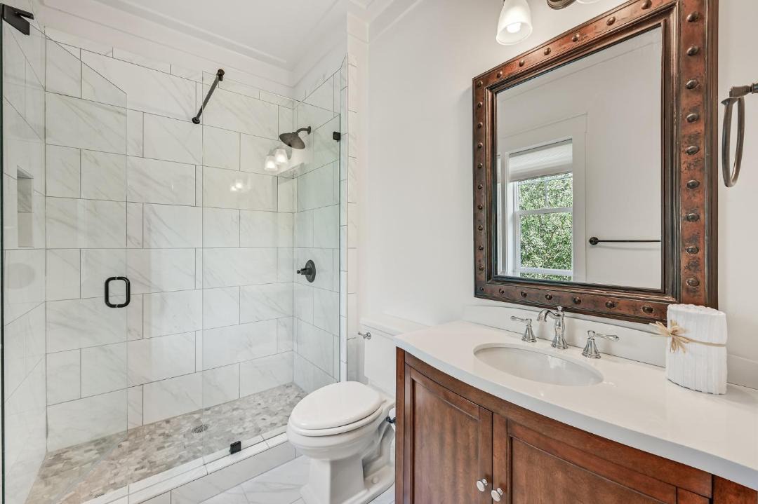 Photo of Bathroom in White's Gulfview