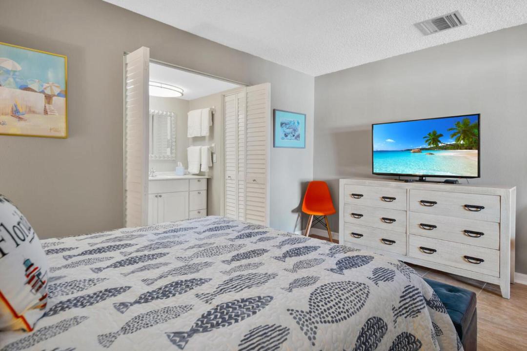 Photo of Bedroom in Isles of Capri