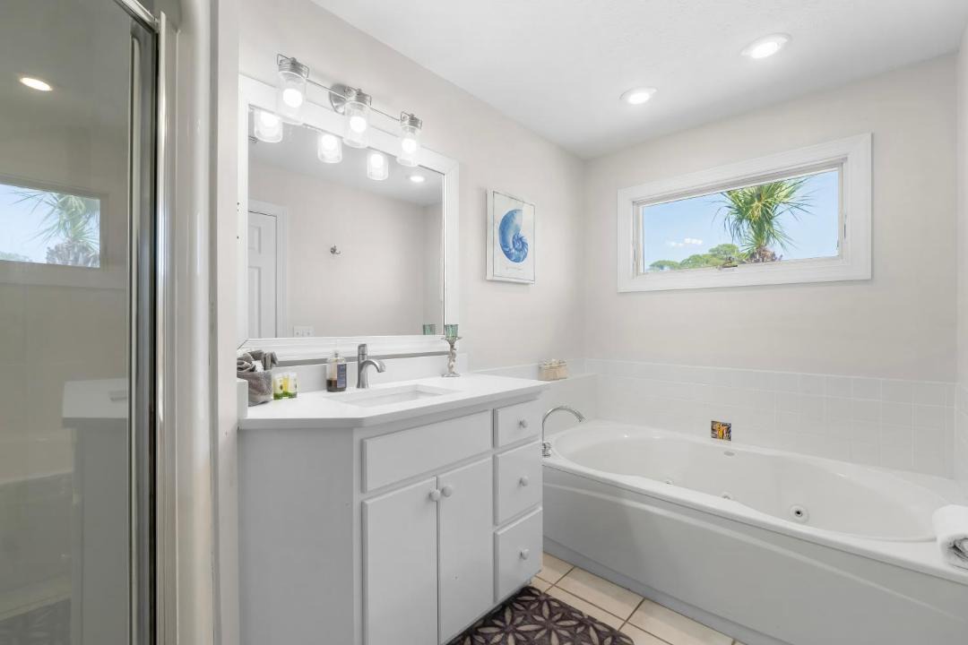 Photo of Bathroom in Gulf Lagoon Beach