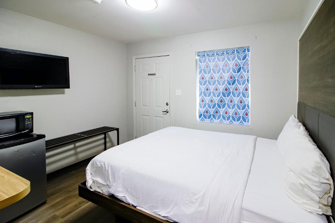 Photo of Bedroom in Sulphur