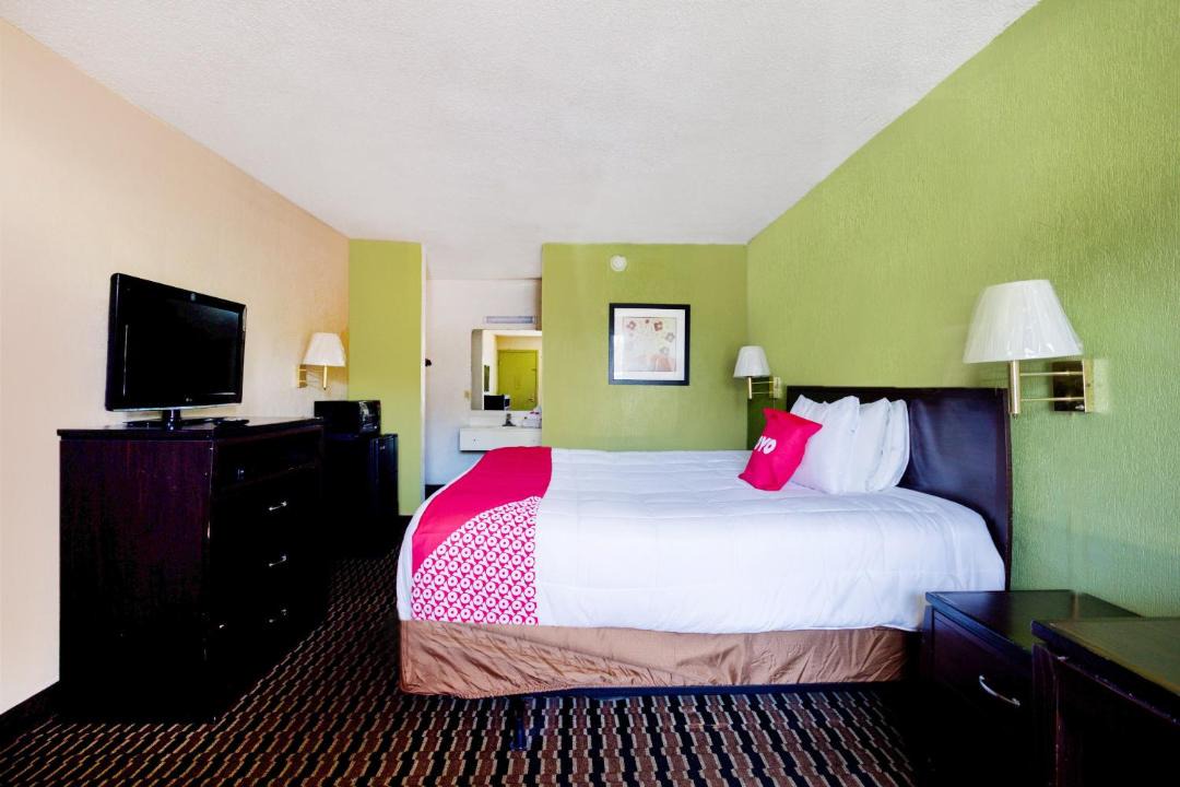 Photo of Bedroom in Northwest Pensacola