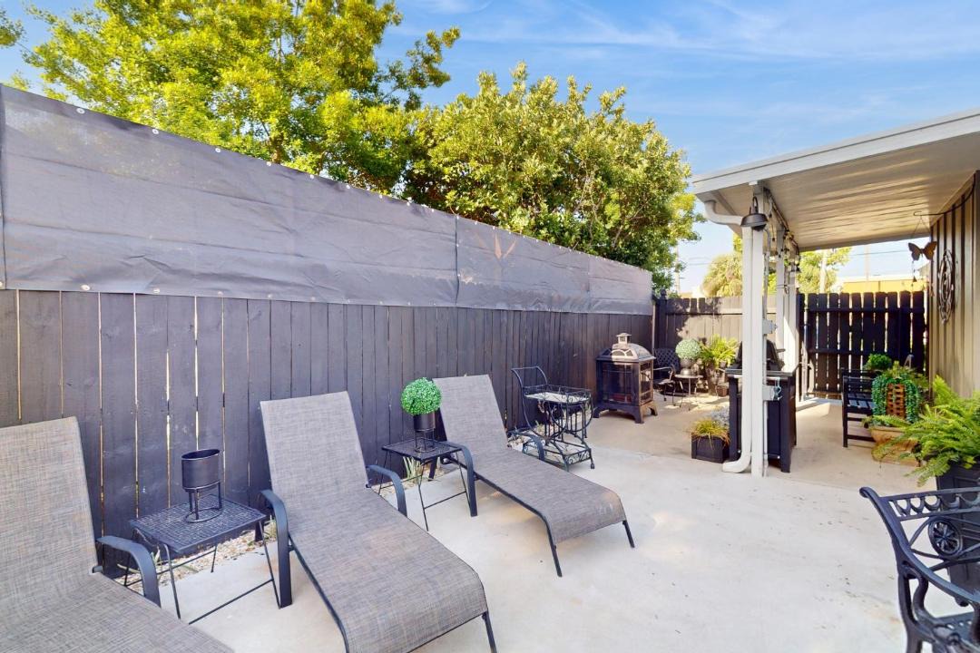 Photo of Patio Balcony in Southeast Pensacola
