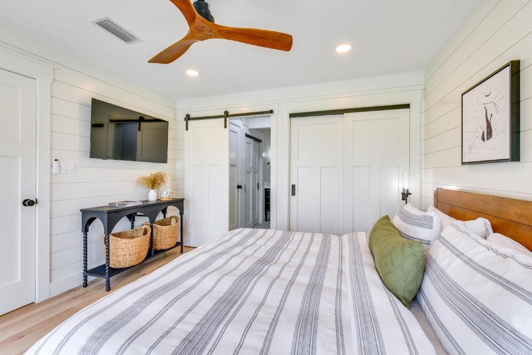 Photo of Bedroom in Laguna Beach