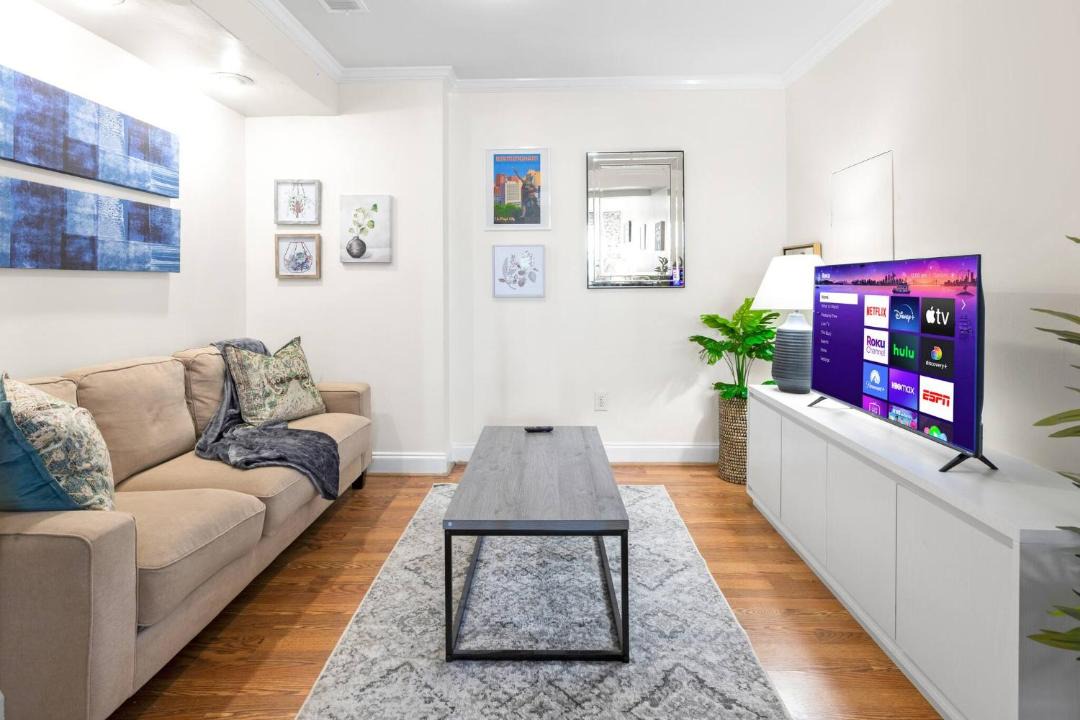 Photo of Livingroom in Forest Park