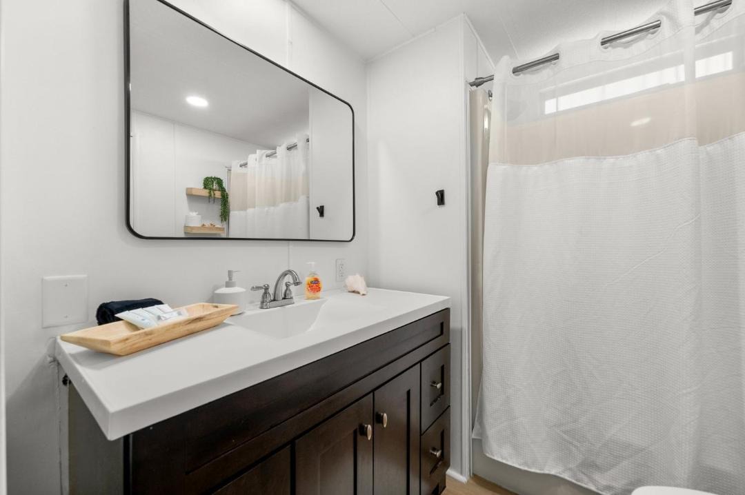Photo of Bathroom in Goodland
