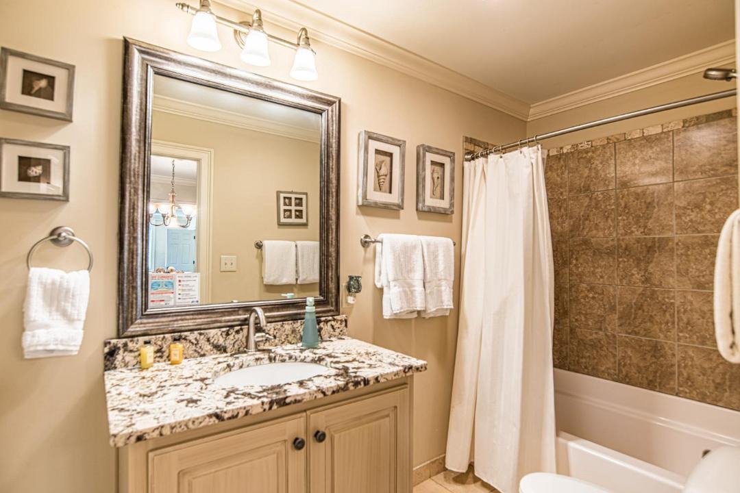 Photo of Bathroom in Laguna Beach
